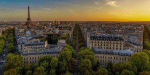 Paysage de Paris avec la Tour Eiffel